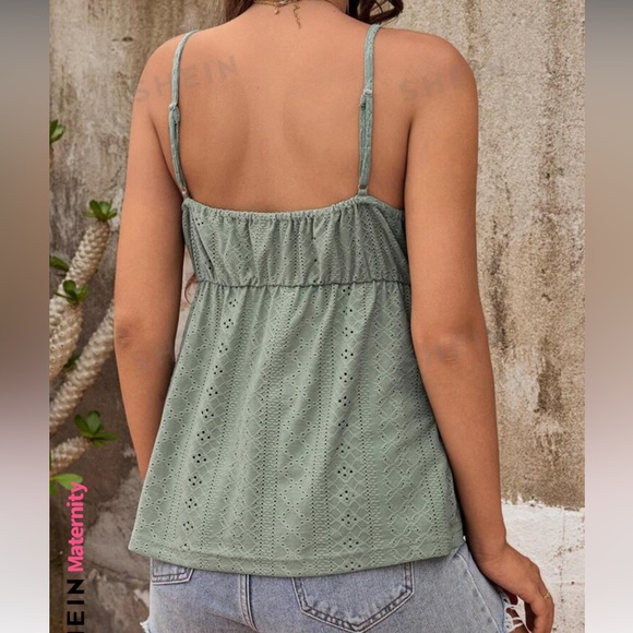SHEIN Women’s Solid Color Lace Camisole - Picture 2 of 6